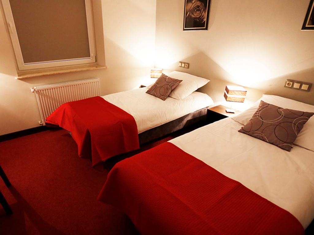 Hotel Otolinski Płock Esterno foto