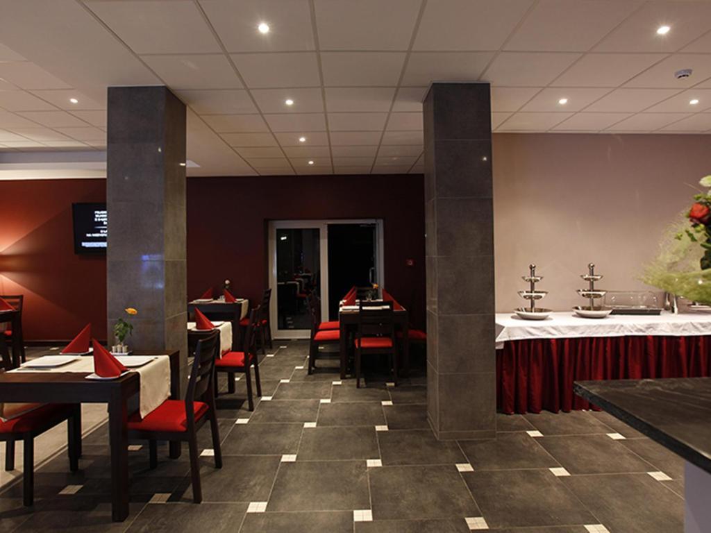 Hotel Otolinski Płock Esterno foto